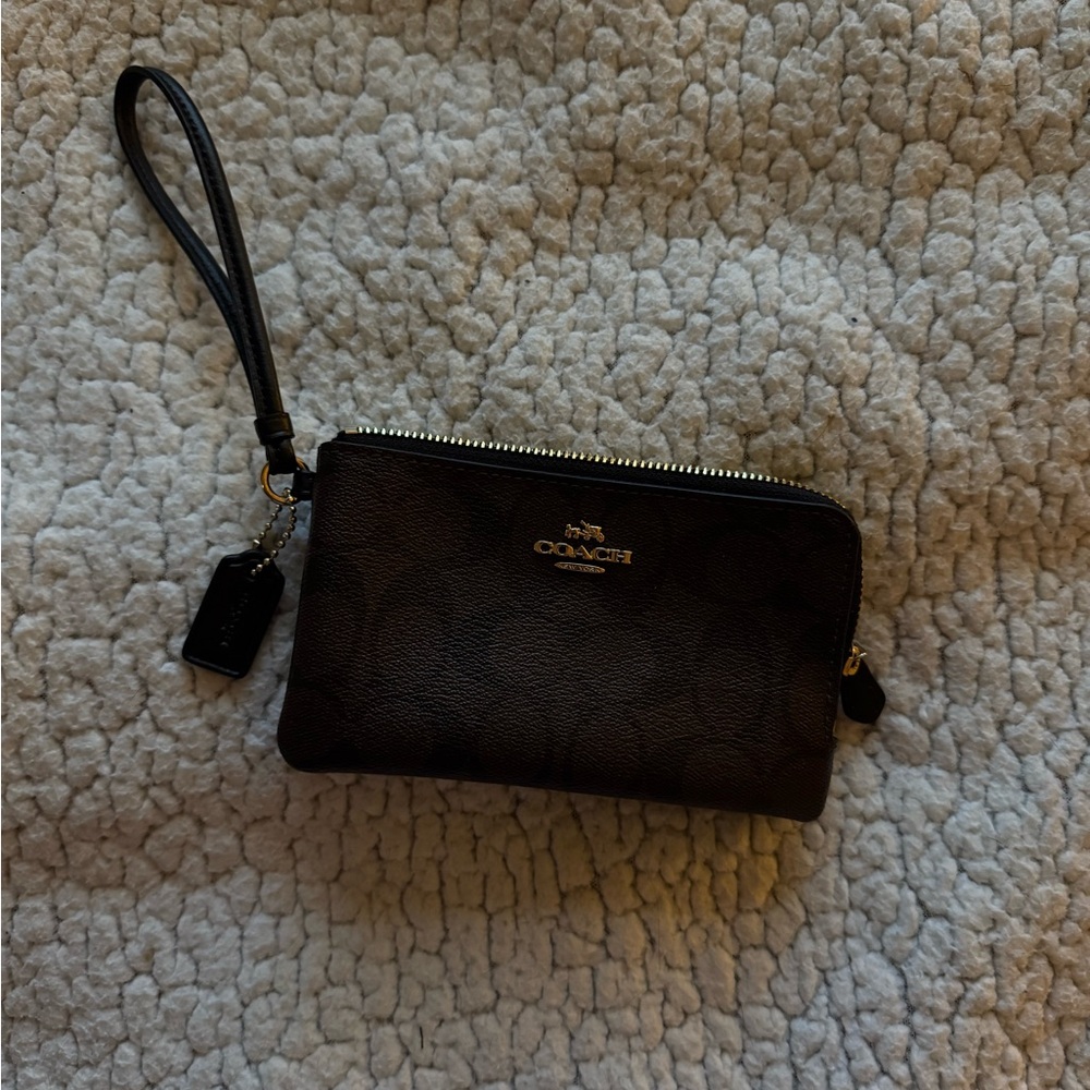 Used Coach Clutch